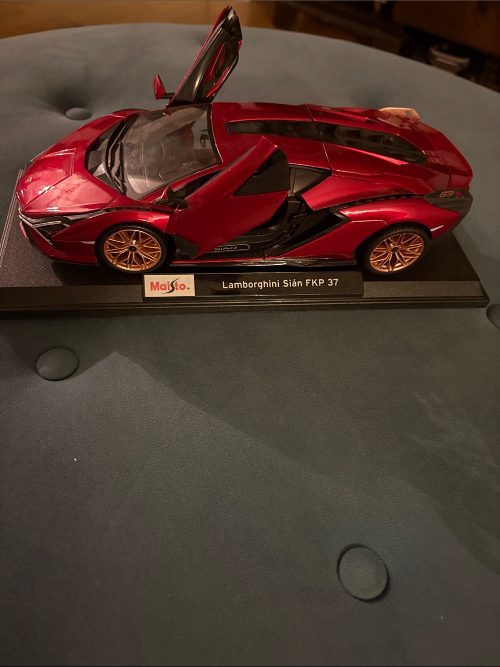 Red Lamborghini Sián FKP 37 Model Car - Detailed Collectible